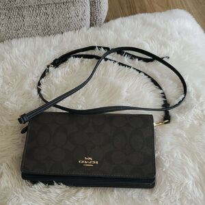 Coach Black Signature Crossbody with Gold Hardware